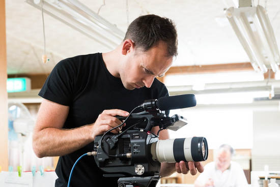 索尼推出新型PXW-FS7—搭载4K Super35 CMOS成像器的 超级慢动作 XDCAM摄影机