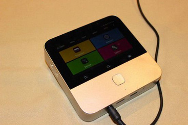 中兴通讯 CES 2015发布SPR02智能投影机 中兴通讯 CES 2015发布SPR02智能投影机