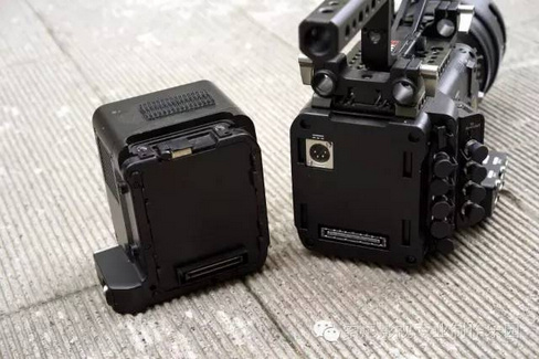 新一代PMW-F55 4K 高速记录器:AXS-R7 国内外观评测首发 新一代PMW-F55 4K 高速记录器:AXS-R7 国内外观评测首发