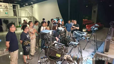 “4K&HDR交流研讨活动周”在索尼影像技术学院成功举行 “4K&HDR交流研讨活动周”在索尼影像技术学院成功举行
